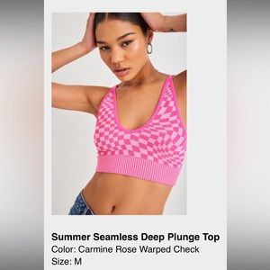 Size Medium Garage top. Hot pink and light pink checkered top.